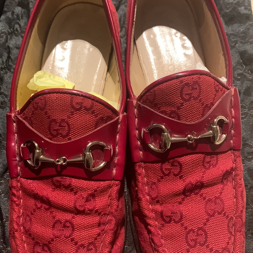 Gucci red loafers in great condition size 8